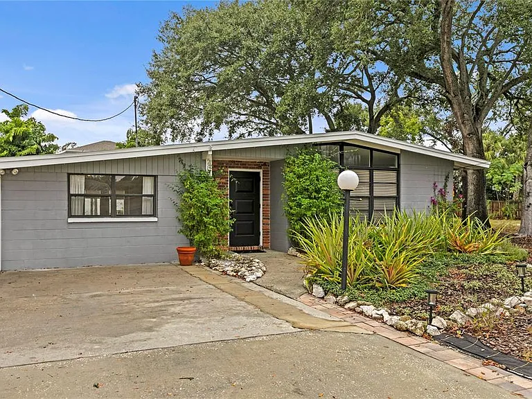 2407 S Lois Ave — Photo 53