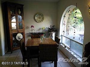 Dining room overlooking front patio