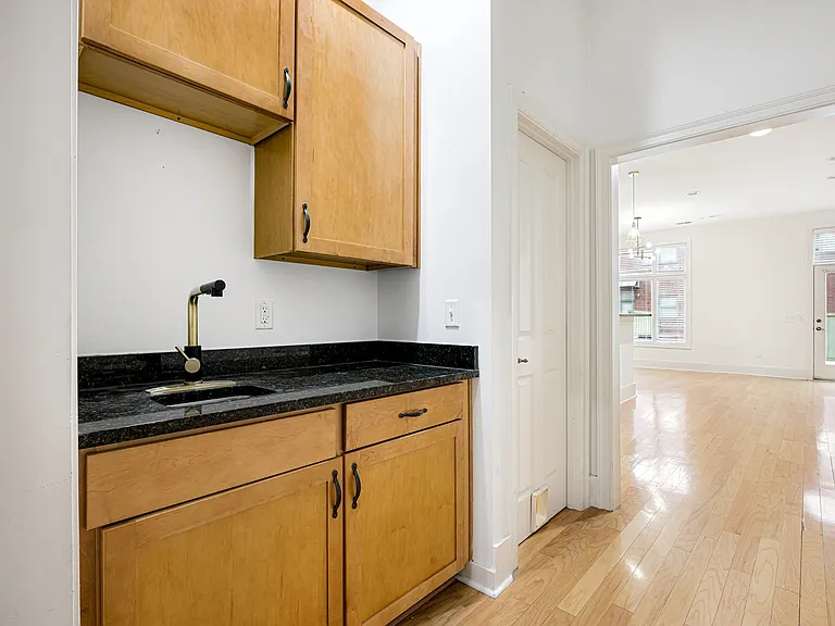 614 Tennessee St #201 — Photo 10