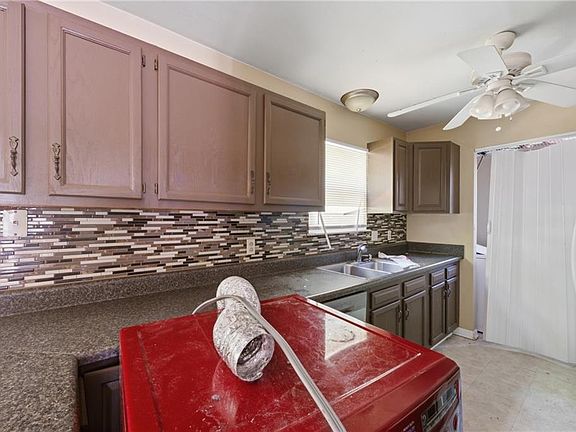 2nd image of 4406 Breezewood Ct