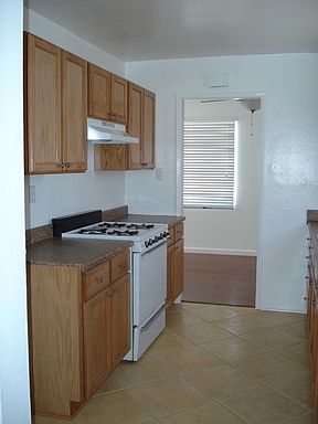 2nd image of 321 S Muriel Dr