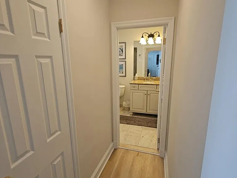 107 S Dover Ave — Photo 34