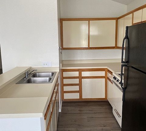 5th image of 10307 Mount Gleason Ave #304