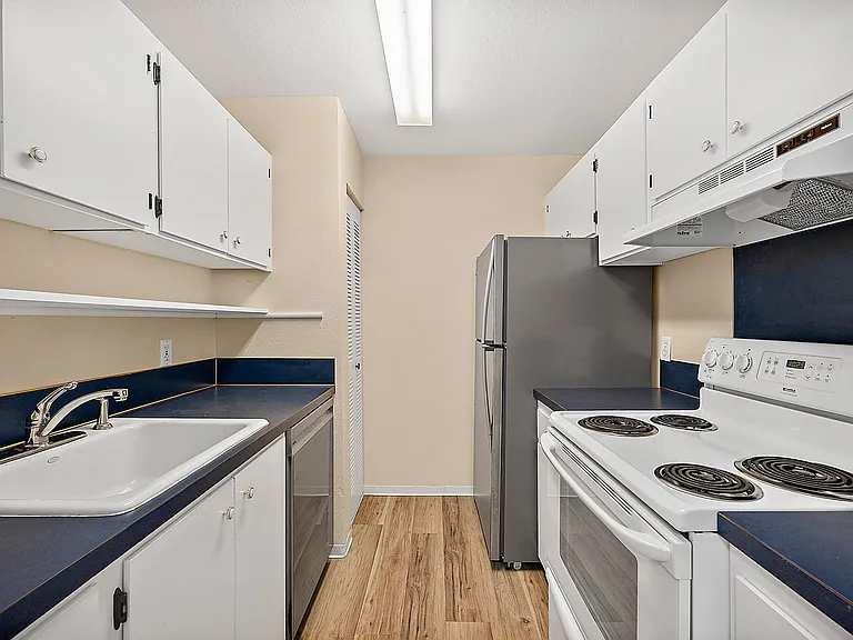 6012 N 15th St #D106 — Photo 12
