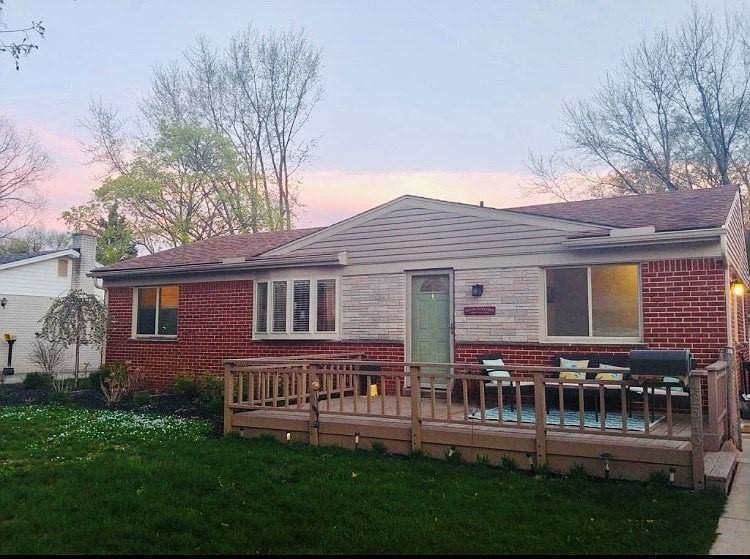 1st image of 42543 Applecreek Dr