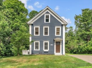 4 Shaw St, Medway, MA 02053