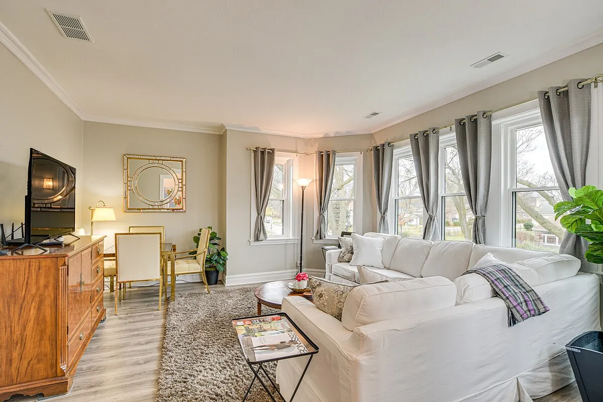 Living Room - 1538 Fowler Ave #ID1305979P
