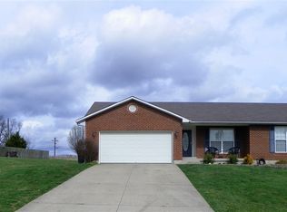 121 Hampton Ln, Elizabethtown, KY 42701