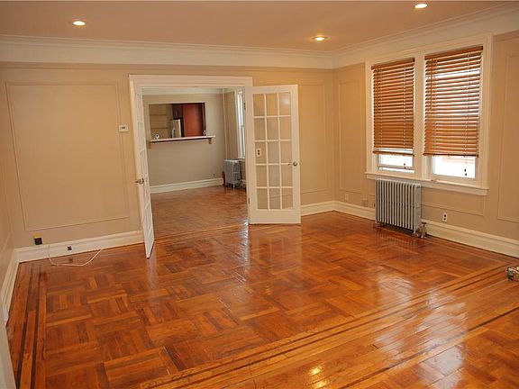 2nd image of 4457 Mundy Ln