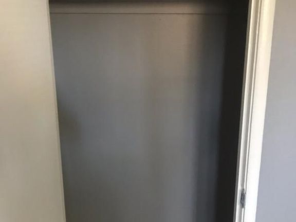 5th image of 1032 Glenwood Way #4