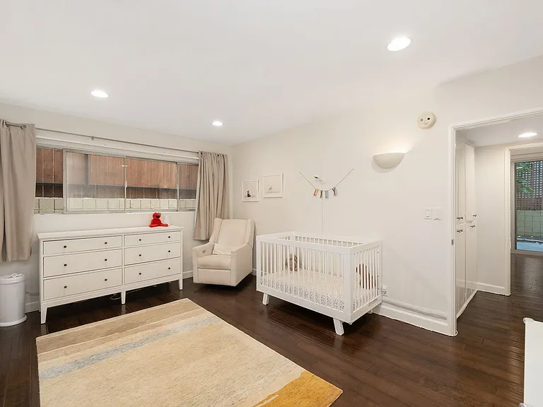 11970 Montana Ave #117 — Photo 16