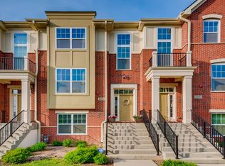 1202 Danforth Ct, Vernon Hills, IL 60061