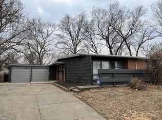 3601 SW 29th Ter APT 1, Topeka, KS 66614
