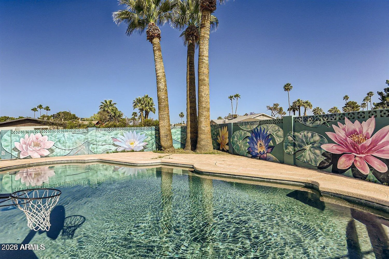 4 bed, 2.0 bath, 1868 sqft, $3,000 — Photo 1