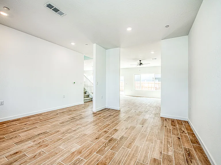Bonus area - office, living room, dining room, play area - lots of choices!