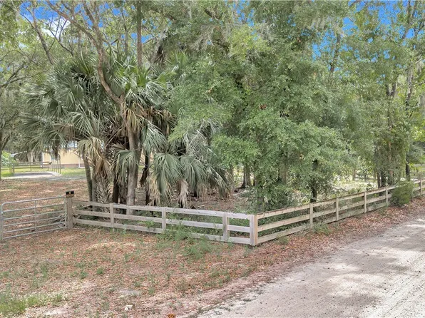 8550 SE 157th Pl, Inglis, FL 34449