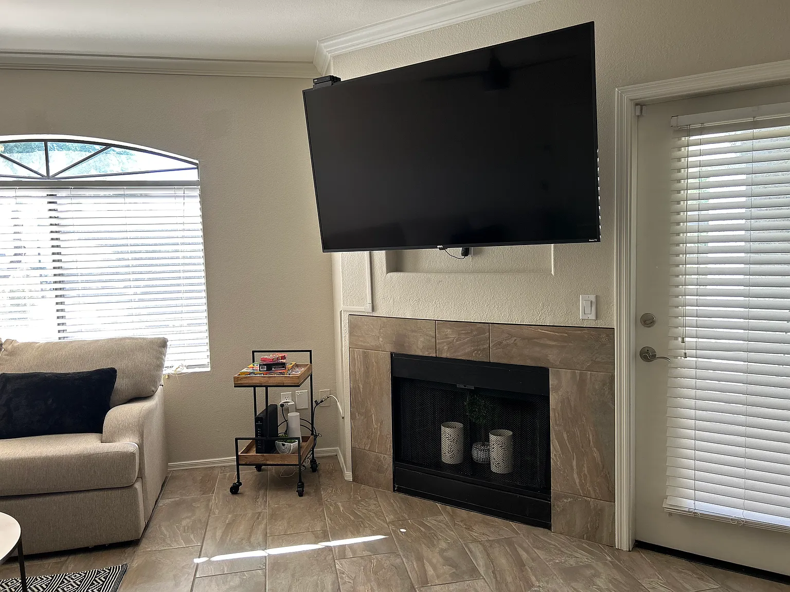 2 bed, 1150 sqft, $2,550 — Photo 4