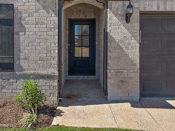 5th image of 2418 Johnny Ray Dr