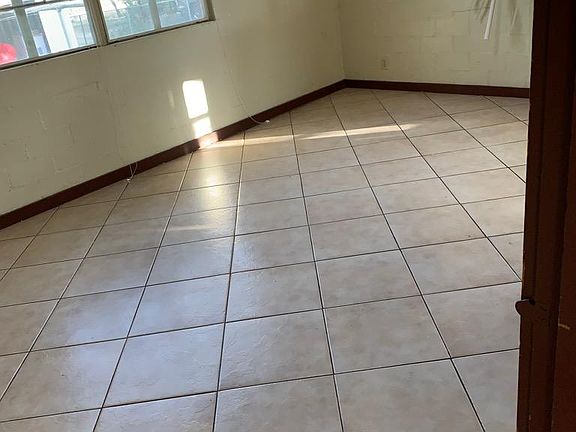 5th image of 68 Chandler Ave