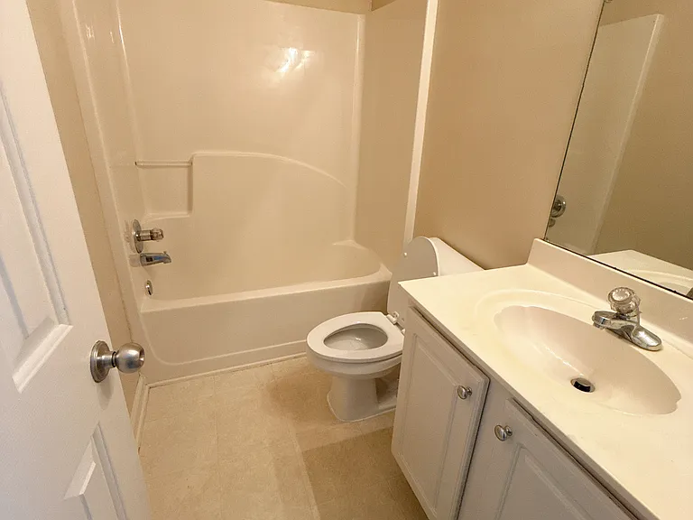 1315 Chandler Ridge Dr — Photo 12