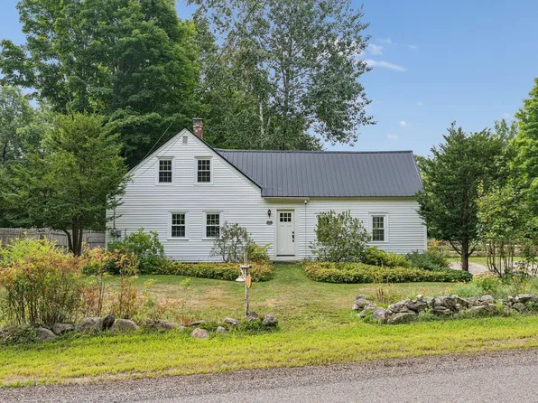 214 Costello Road, Gardiner, ME 04345