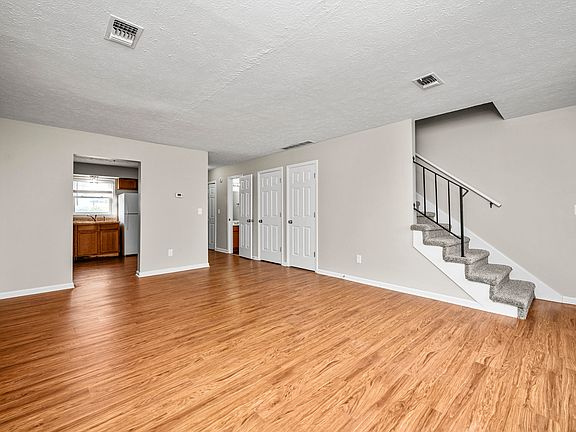 4th image of 1205-1207 1209 Reva Ridge Way