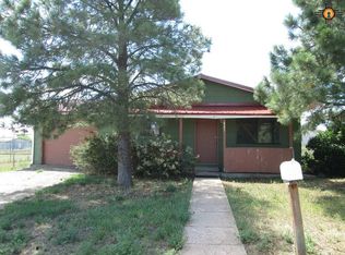 425 Peggy Lee Ln, Las Vegas, NM 87701