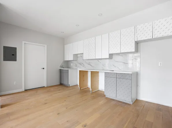 2929 Brighton 5th Street image 6 of 8