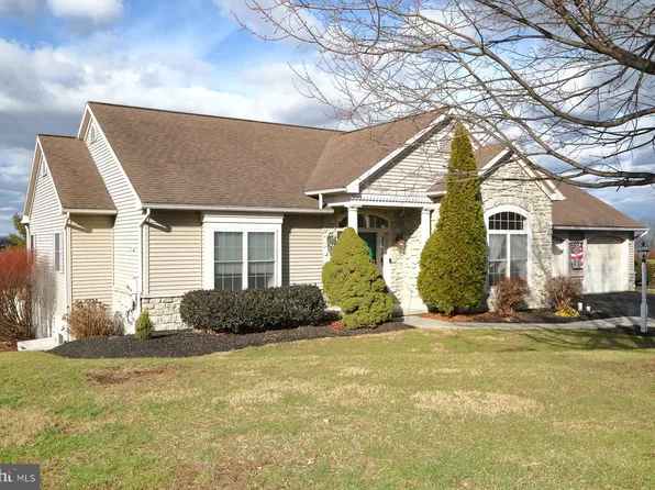 3399 Horizon Dr, Lancaster, PA 17601