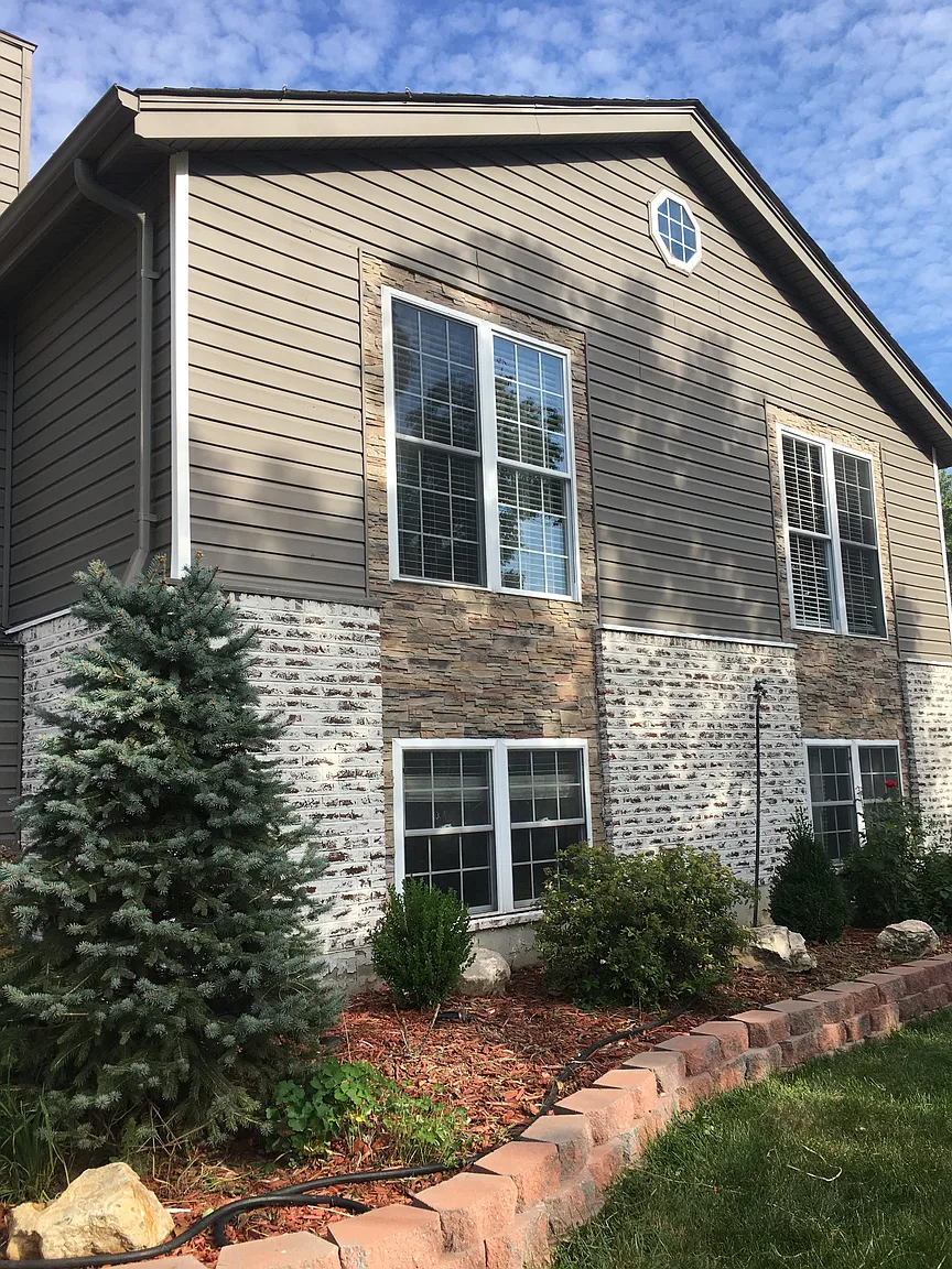 1016 Hollyleaf Ct photo 1