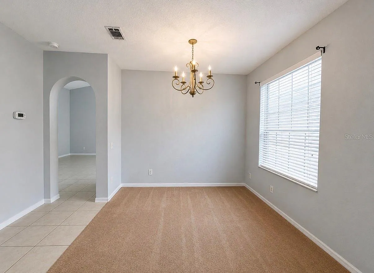 3 bed, 2.0 bath, 1660 sqft, $2,200 — Photo 3