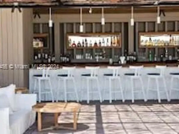 102 24th St, Miami Beach, FL