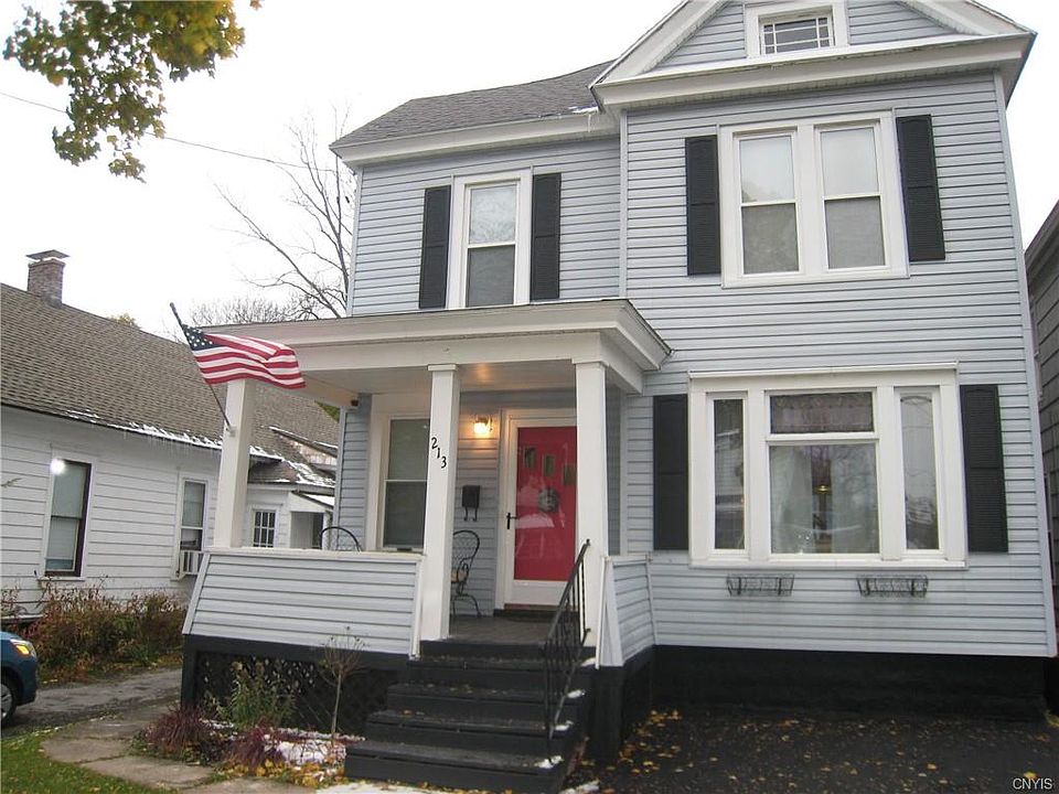 1st image of 213 Sedgwick St