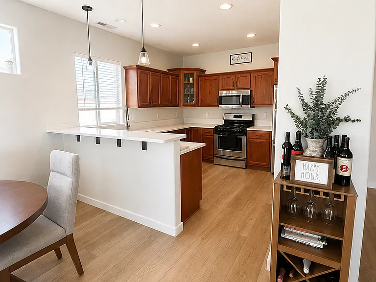 4212 Laredo Dr — Photo 6