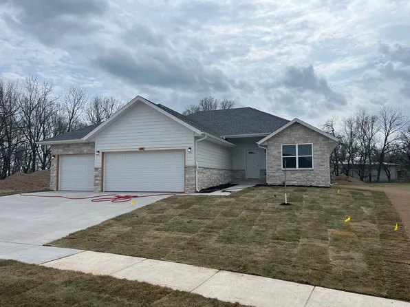 674 W Brook Hollow Rd, Nixa, MO