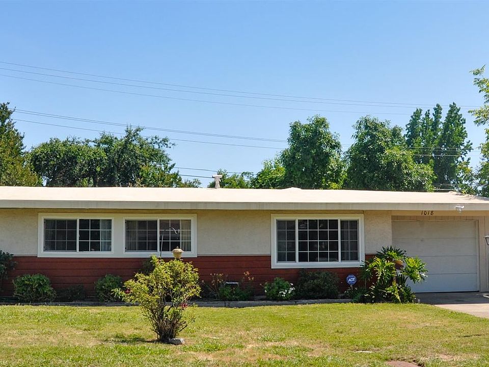 2nd image of 1018 Sunset Dr