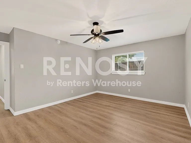 507 S Spring Creek Dr — Photo 24