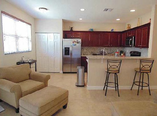 4th image of 20781 NE 10th Ct