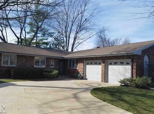 39 Brookshire Grn, Bloomington, IL