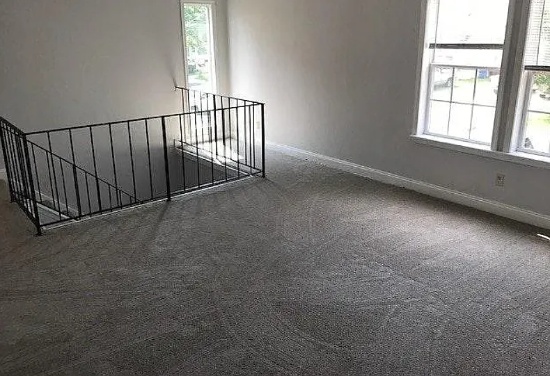 2 bed, 1000 sqft, $1,500 — Photo 2