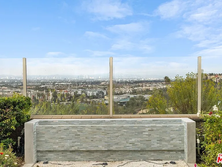7391 Coastal View Dr — Photo 24