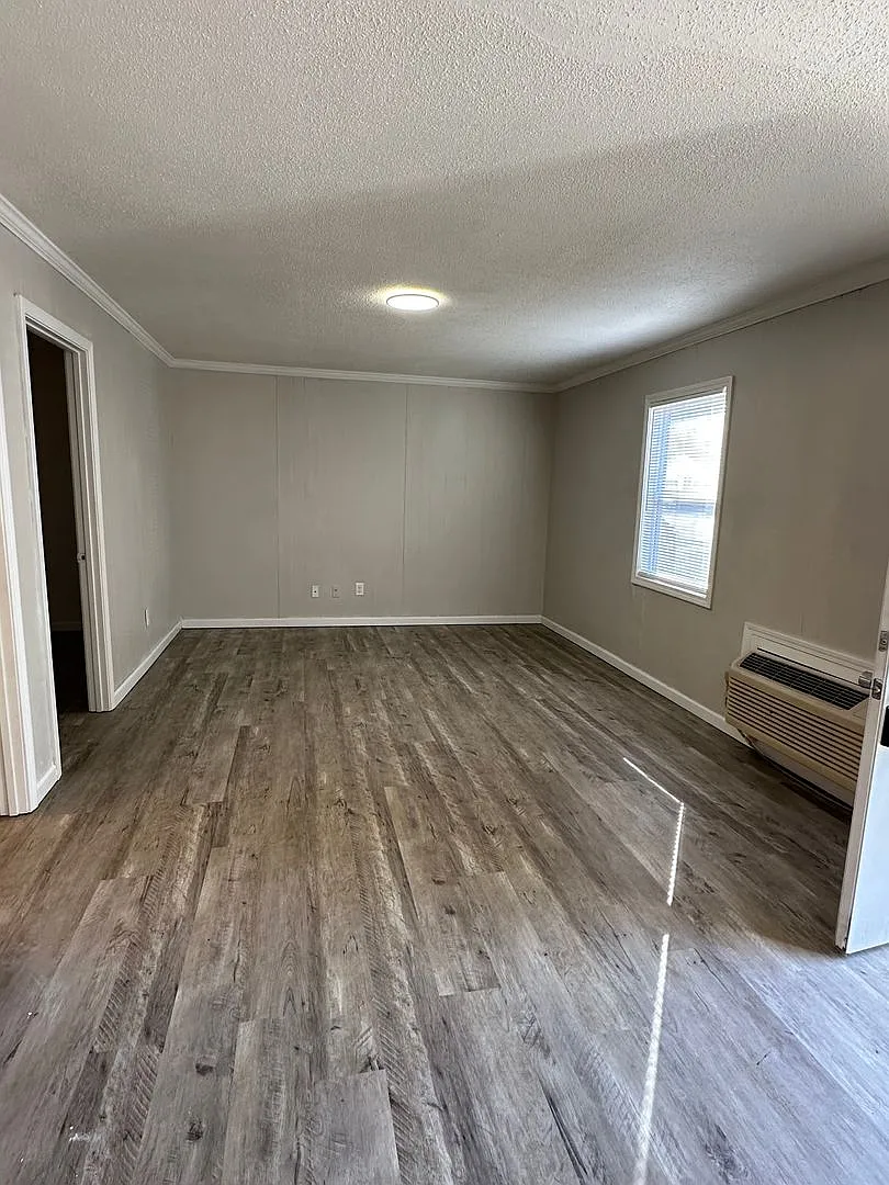 Magnolia Apartments — Photo 2