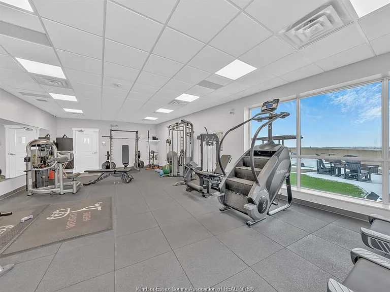 1225 Riverside Dr E #1007 — Photo 31