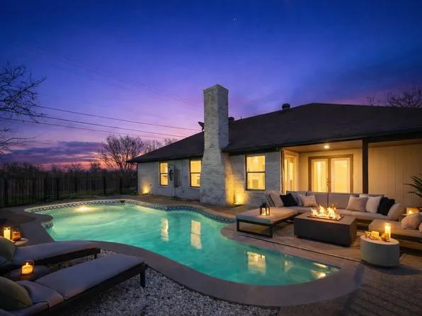 6200 Avanti Dr, Arlington, TX 76001