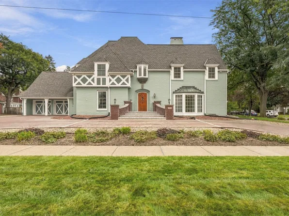 1615 Park Avenue, Eau Claire, WI 54701
