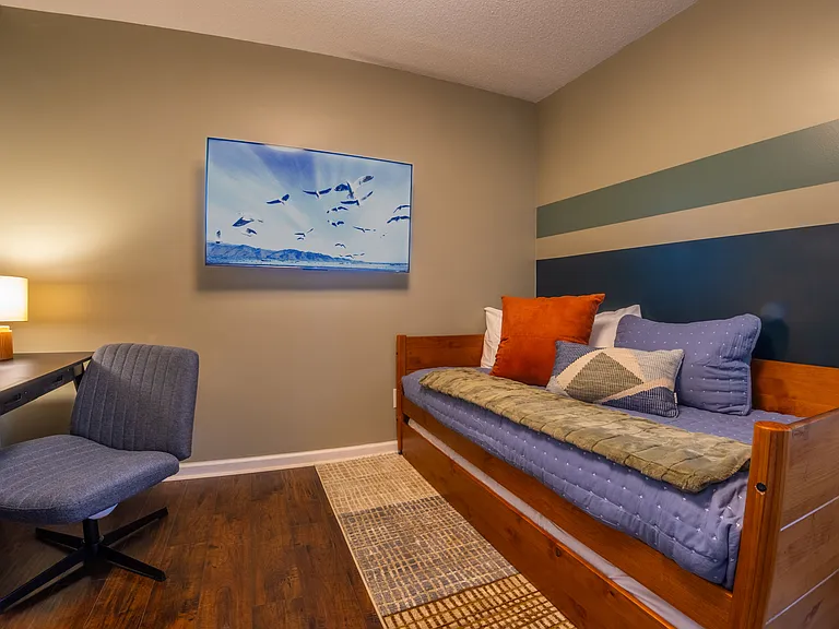 Fourth Bedroom - 2 Twins (Trundle Pullout)