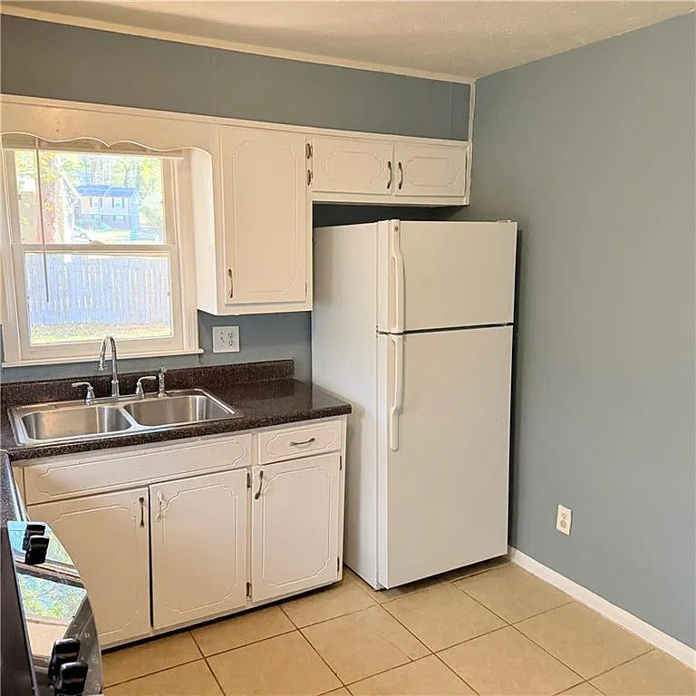 3 bed, 2.5 bath, 1249 sqft, $1,500 — Photo 4