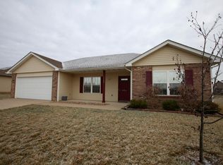 5100 Aspen Ridge Dr, Columbia, MO 65202