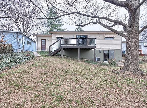 2nd image of 1560 Roth Hill Dr