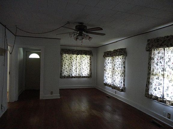 3rd image of 1030 N Broadway St